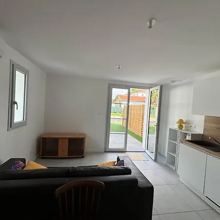 Apartment Au Centre De Les Bains